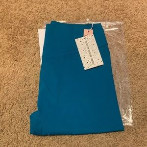 SOLD— Tier Activewear Gale Bare Legging